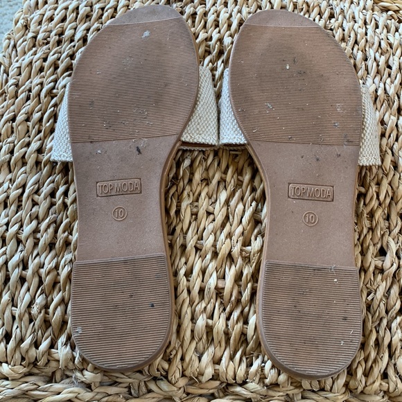 Super cute embroidered canvas slip on’s - Picture 5 of 6